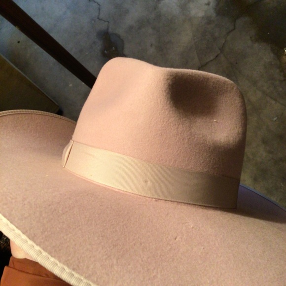 NEW! Lack of color lilac wool rancher main image 5